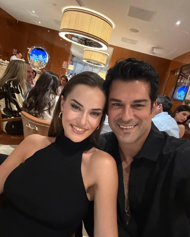 Fahriye Evcen ile Burak Özçivit boşanıyor mu? Son hamle kafaları karıştırdı - Resim : 2
