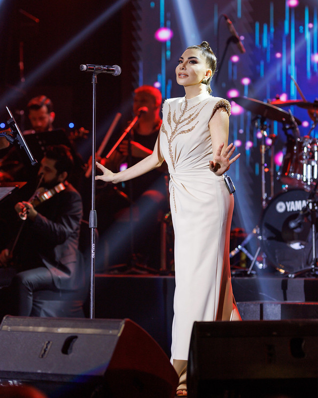 Kıbrıs’ta Ebru Yaşar fırtınası! - Resim : 1