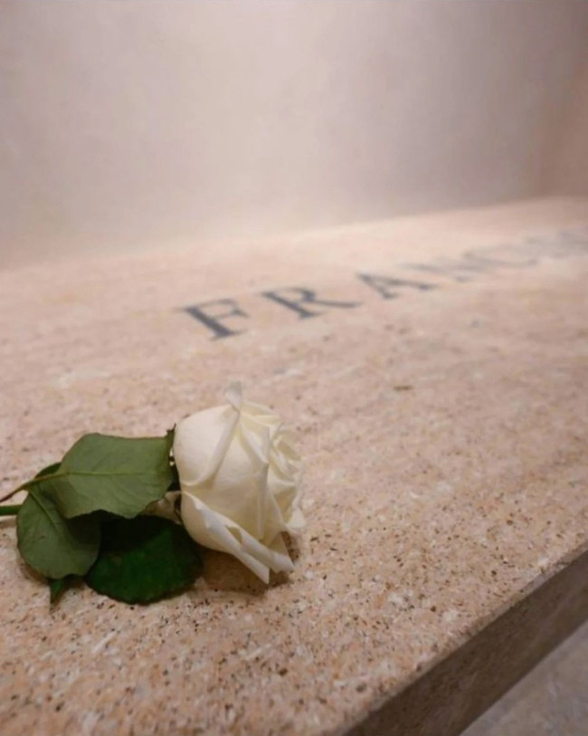 Papa Francis'in mezarı ortaya çıktı! İlk fotoğraflar yayınlandı… - Resim : 3