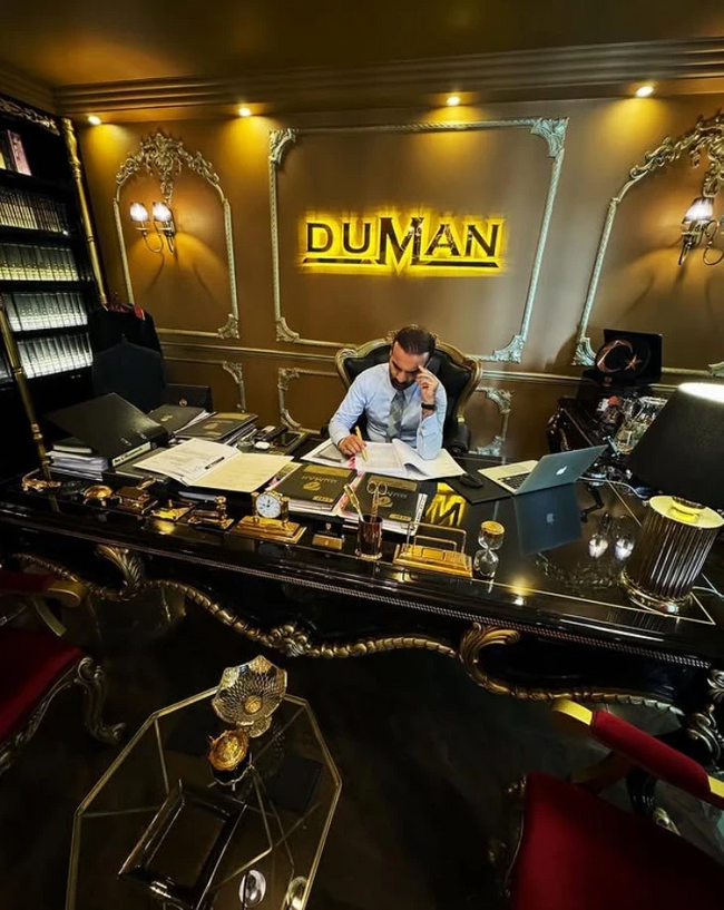 Erdoğan'lı paylaşımlarıyla gündem oldu... Altın varaklı avukat Cem Duman'a gözaltı! - Resim : 5