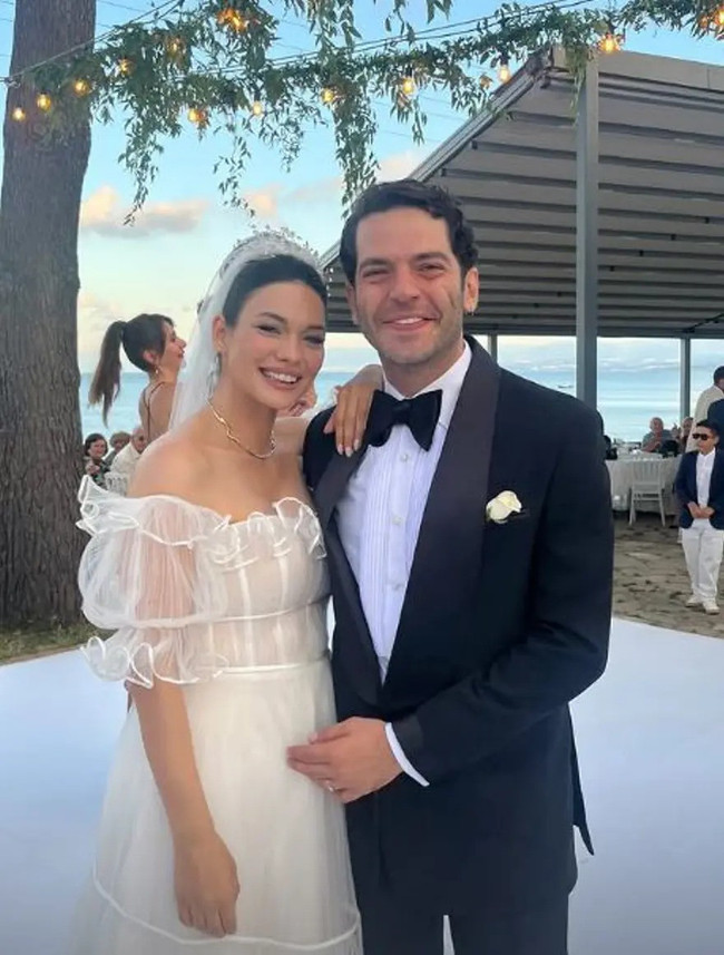 Beste Kökdemir’in bebeğine koyduğu isim olay oldu! Türkiye’de eşi benzeri yok! - Resim : 1