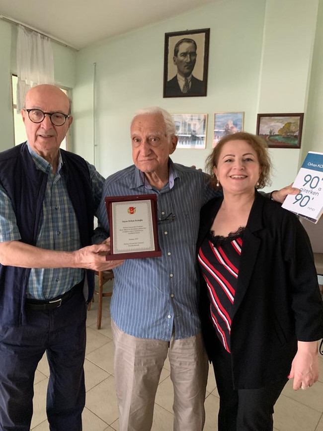 90.yaşında 90.kitabını çıkartacak! - Resim : 1