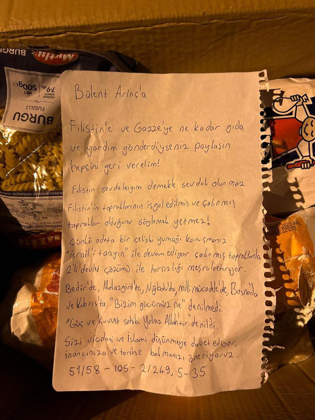 Bülent Arınç'ın ofisine gıda kolisi bırakıldı! Dikkat çeken not… - Resim : 1