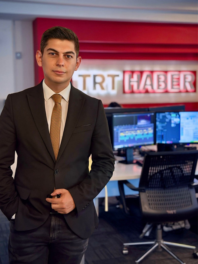 Sıcak haberin ödüllü ismi artık TRT Haber'de! - Resim : 1
