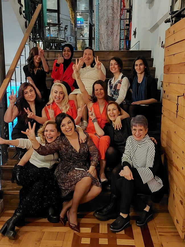 8 Mart'a kadınların kaleminden anlamlı çağrı! Kadınların hikâyeleri yeniden yazılıyor... - Resim : 2