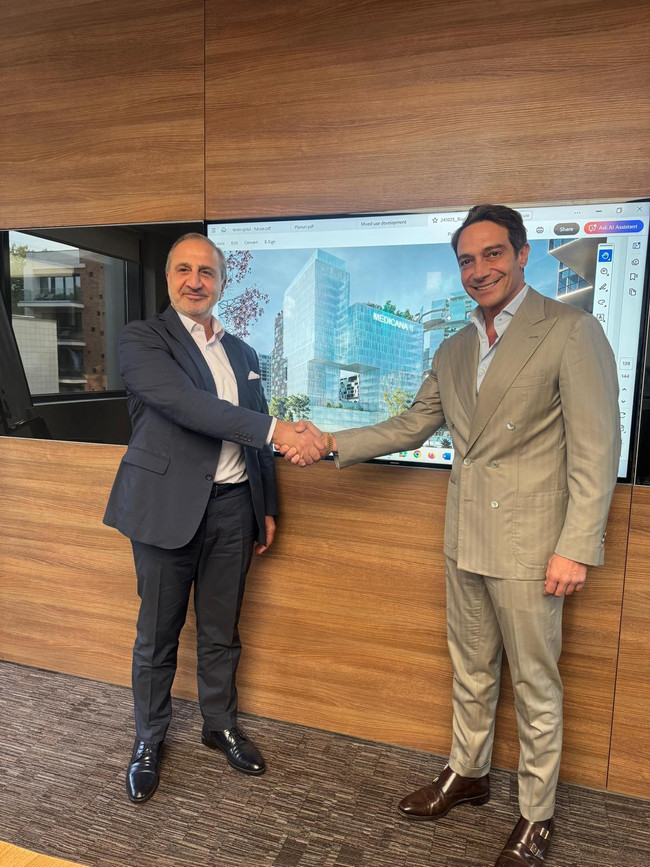 Medicana Romanya i&ccedil;in imzalar atıldı - Resim : 1