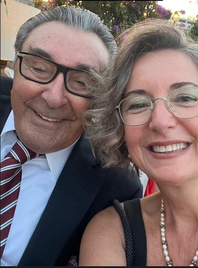 Ünlü gazeteci kızını evlendirdi! Aydın Doğan yalnız bırakmadı… - Resim : 2