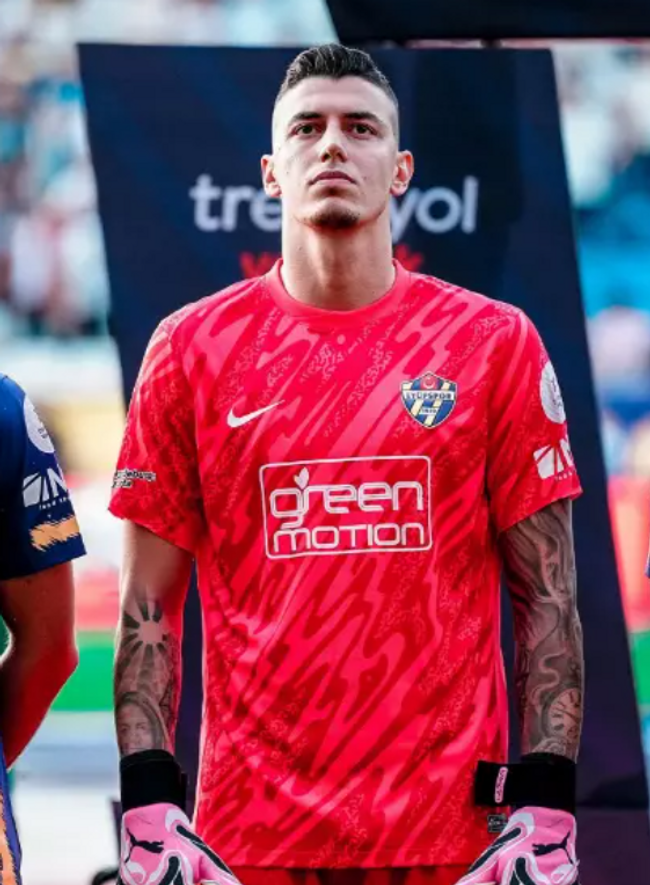 Muslera'nın yerine eski Fenerbahçeli geliyor - Resim : 1