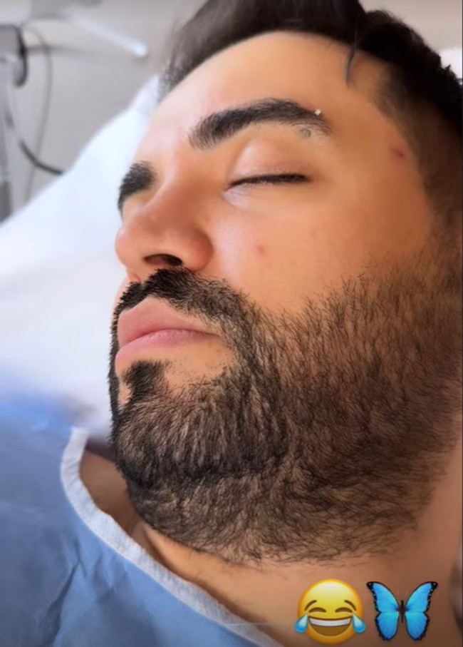 Kadir Ezildi hastaneye kaldırıldı! Geçtiğimiz günlerde nişanlanmıştı - Resim : 2