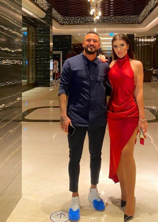 Selin Ciğerci sevgilisiyle fotoğraf paylaştı! Herkes ‘Nerede?’ diye sordu… - Resim : 3