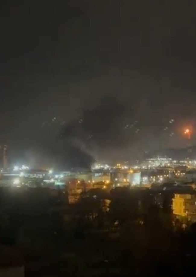 TÜPRAŞ İzmit rafinerisinde patlama! Gökyüzünü duman kapladı - Resim : 3