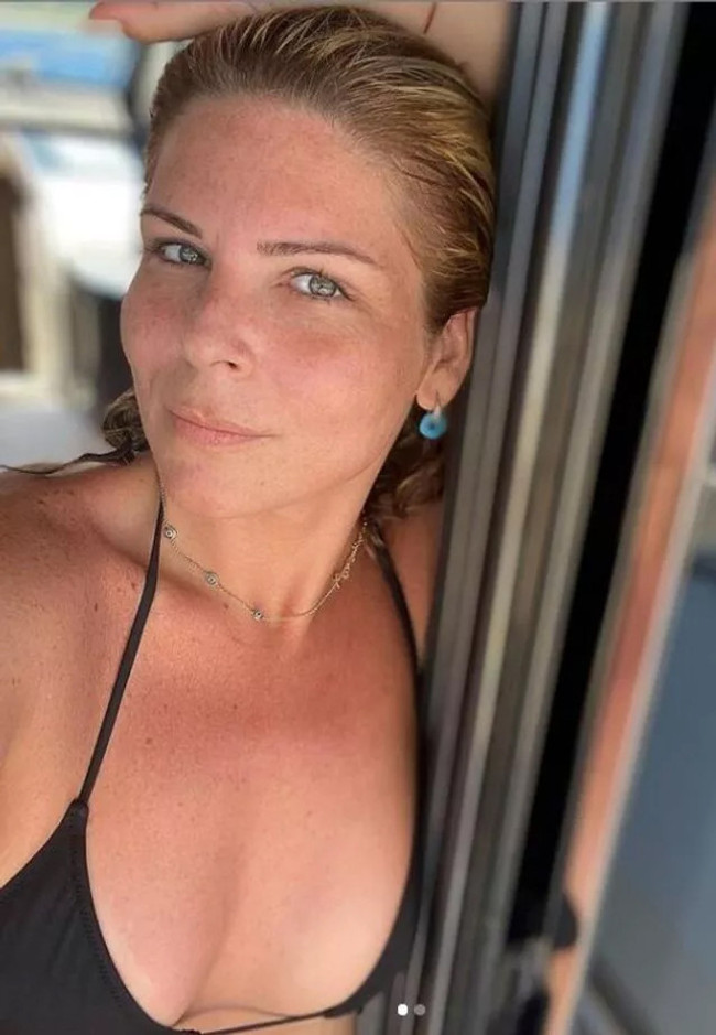 Pelin Öztekin denizde sere serpe pozuyla sosyal medyayı salladı - Resim : 2