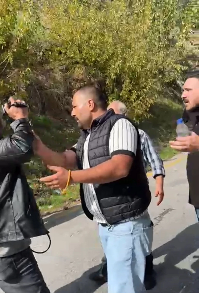 Haber için gitmişlerdi: Gazeteciler darp edildi - Resim : 5