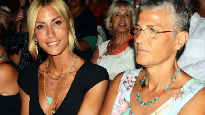 Çağla Şıkel’den ölen babası hakkında şaşırtan itiraf - Resim : 1