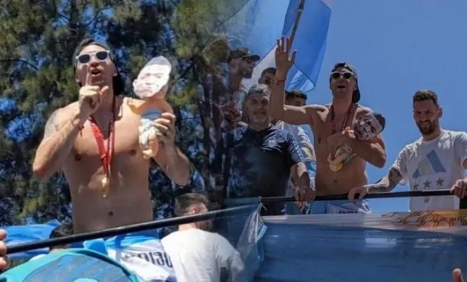 Adil Rami'den Martinez'e küfürlü tepki: Futboldaki en büyük o.... çocuğusun! - Resim : 2