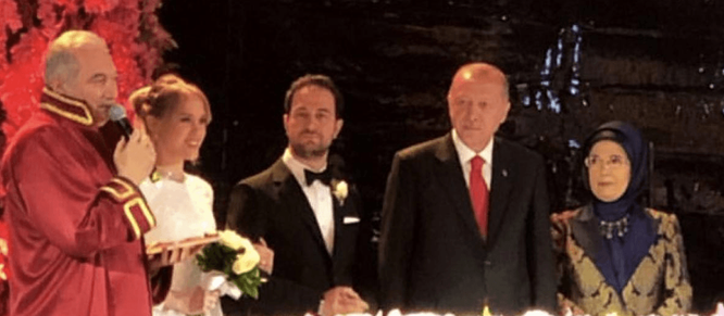 Medya patronları dünür oldu! Yelda Demirören ve Hasan Kalyoncu evlendi! - Resim : 6