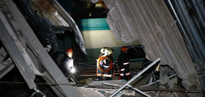 Ankara'da YHT kazası! Vali Vasip Şahin: İlk belirlemelere göre 46 yaralı 9 ölü var! - Resim : 4