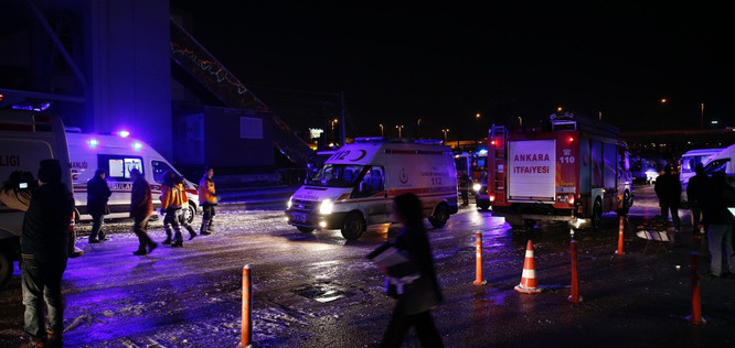 Ankara'da YHT kazası! Vali Vasip Şahin: İlk belirlemelere göre 46 yaralı 9 ölü var! - Resim : 3