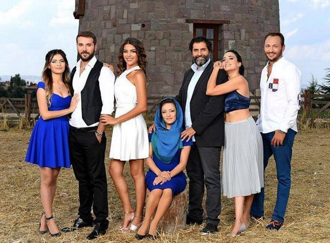 Türk dizisi o ülkede reyting rekorları kırıyor! - Resim : 1