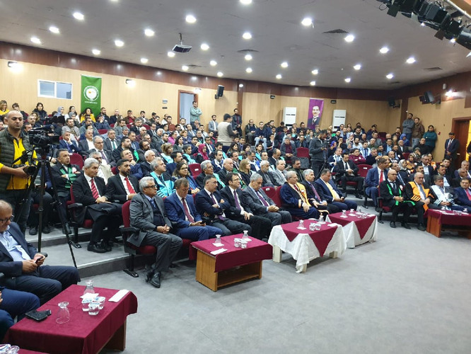 Arınç'tan çok sert U dönüşü! 'Esef'i saygı ve takdirle karşıladı! - Resim : 1