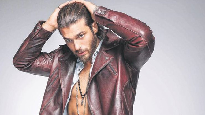 Dünyaca ünlü marka Can Yaman'ın peşine düştü! - Resim : 1