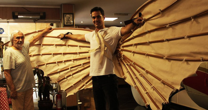 Müjdat Gezen sitem etti: Espri yapıyorsun evine polisler geliyor! - Resim : 1