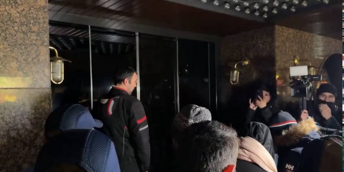 Bebek Otel'in ka&ccedil;ak yapıları yıkılıyor! &Ccedil;ok sayıda ekip otelde - Resim : 2