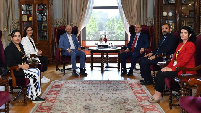 Köşkün halıları Rektör Bey’in makamına! Zehirlenme korkusuyla çay ocağına şifre! - Resim : 3