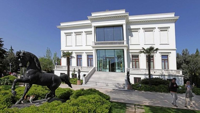 Sabancı Ailesinin simgesi… Sahibinden olmadı, icradan satılıyor.. - Resim : 1