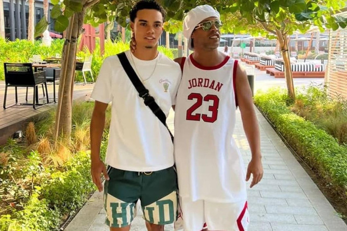 Acun Ilıcalı'dan çok konuşulan transfer! Ünlü ismin oğlu resmen Hull City'e imzayı attı - Resim : 1