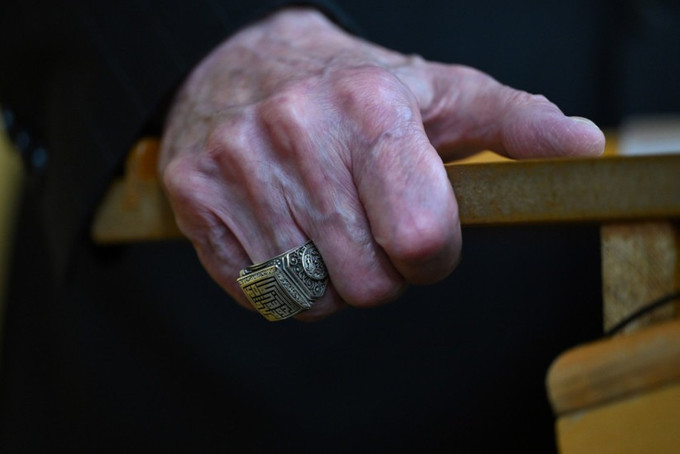 Bahçeli'nin taktığı yüzükte dikkat çeken detay! - Resim : 1