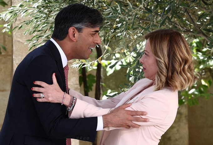 Giorgia Meloni'nin Cumhurbaşkanı Erdoğan'a bakışları gündem oldu - Resim : 2