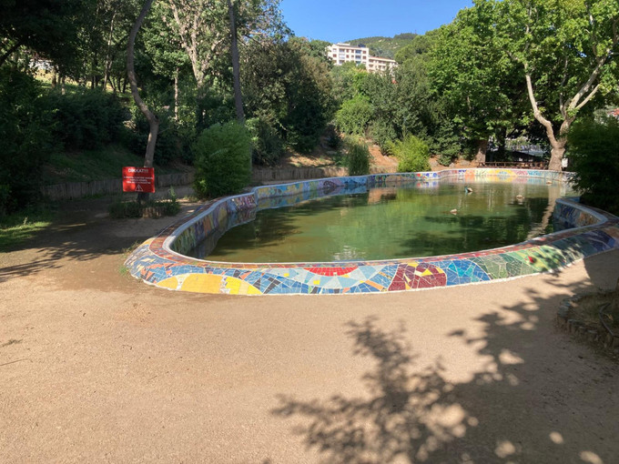 Belediyeden ‘skandal’ hamle! Elektrik kaçağına tabela asarak önlem aldılar! - Resim : 1