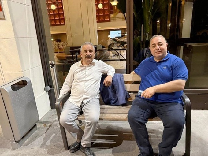 Burhan ve Şahin’den Ritz tepkisi! Otel tartışmasına Nevşin Mengü son noktayı koydu! - Resim : 2