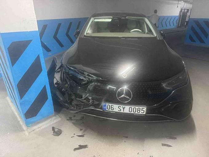 Vale güzel spikerin 7 milyonluk aracını pert etti - Resim : 2