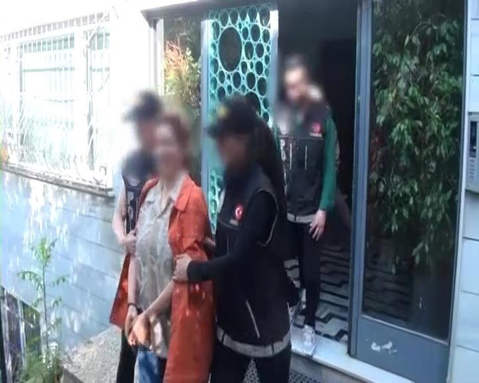 Ünlü şarkıcı Kalben gözaltına alındı! İlk ifadesi ortaya çıktı - Resim : 1