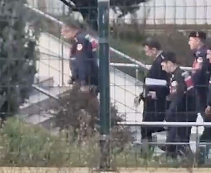 İmamoğlu aylar sonra ilk kez dışarıda görüntülendi - Resim : 1