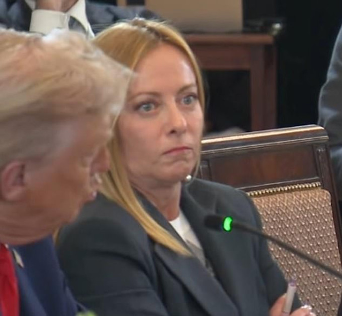 Meloni'nin mimikleri Beyaz Saray'daki görüşmeye damga vurdu - Resim : 2