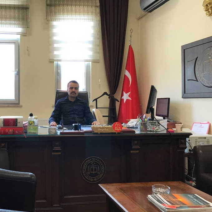 İstanbul'da adliyede silahlı saldırı! Savcı, kadın hakimi vurdu… - Resim : 1