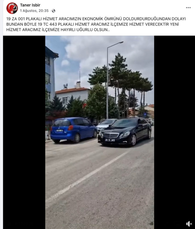 7 bin kişilik ilçede ‘Mercedes’ krizi! Tepkiler sonrası başkan geri adım attı - Resim : 1