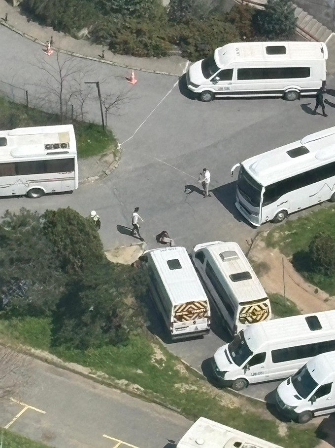 İstanbul'daki İsrail Konsolosluğu önünde çatışma! 3 kişi etkisiz hale getirildi - Resim : 3