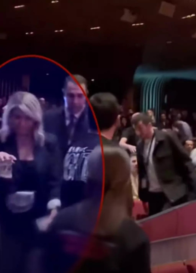 Cem Yılmaz'ın son gösterisinde olay çıktı - Resim : 1