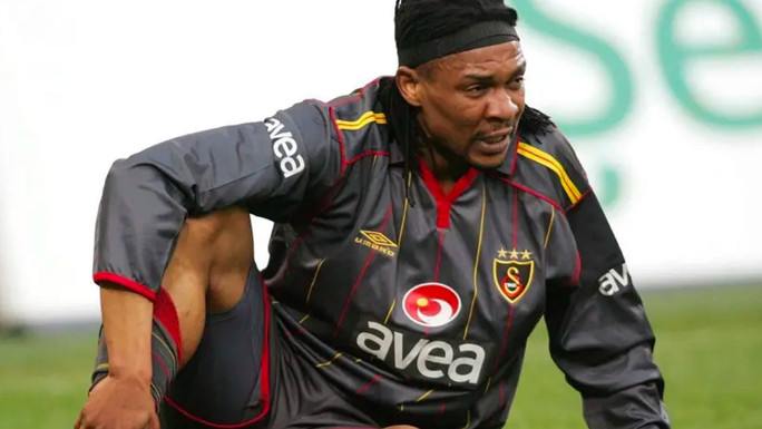 Eski Galatasaraylı futbolcu karantinaya alındı - Resim : 1