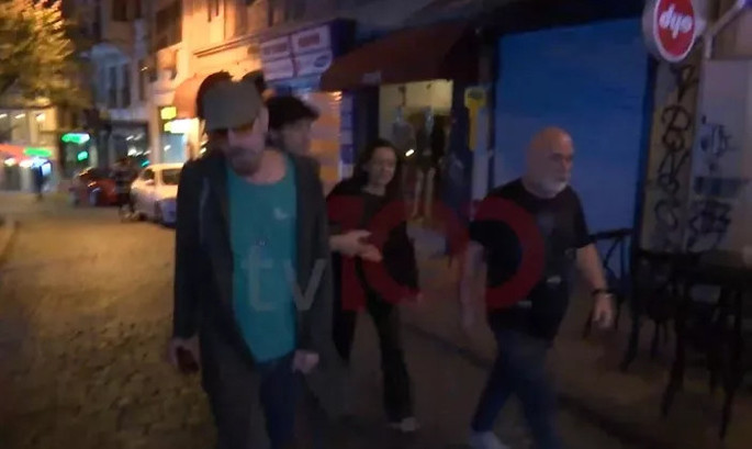 Güven Kıraç'ın ihanet gecesi... Evli oyuncu, genç kızla el ele görüntülendi - Resim : 2