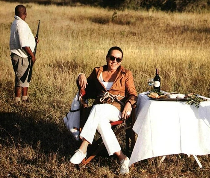 Eski Hürriyet yazarı Figen Batur hayatını kaybetti - Resim : 1