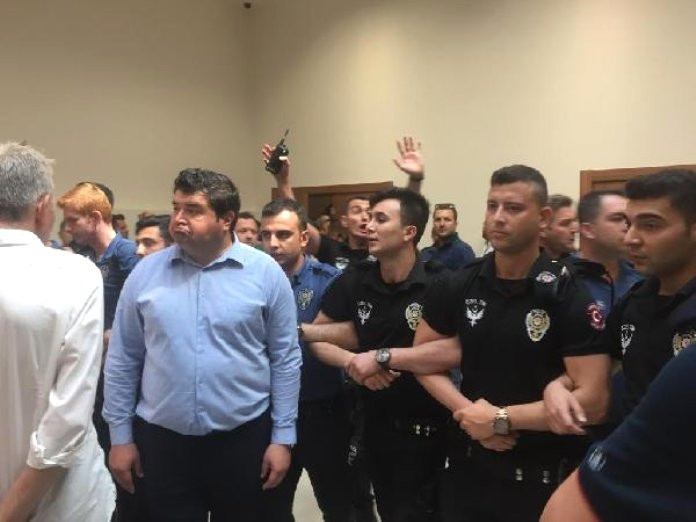 Çorlu'daki tren kazası davasında arbede! Mahkeme heyeti davadan çekildi! - Resim : 4