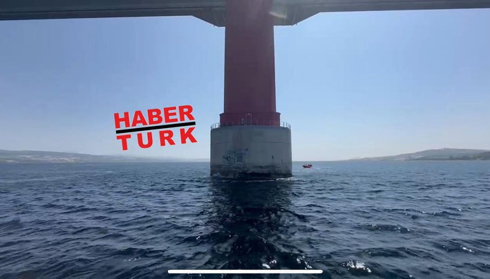 1915 Çanakkale Köprüsü'ne gemi çarptı - Resim : 1