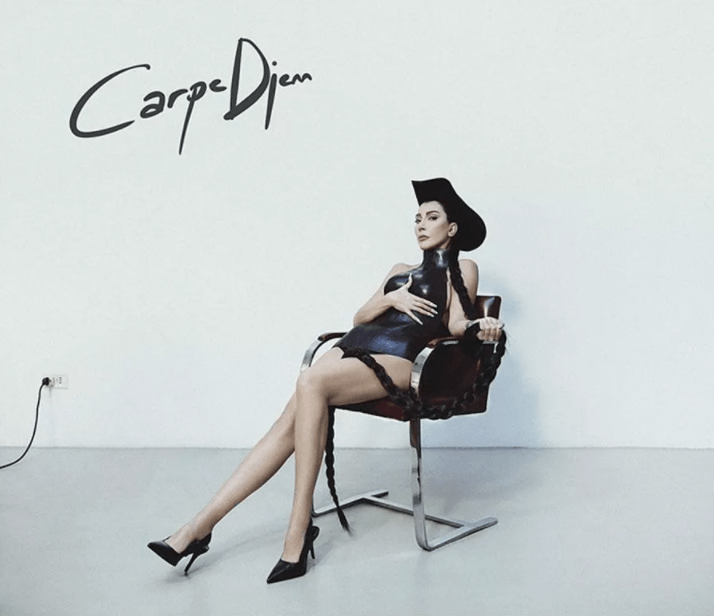 Hande Yener'in albüm kapağı İran'da sansürlendi - Resim : 1