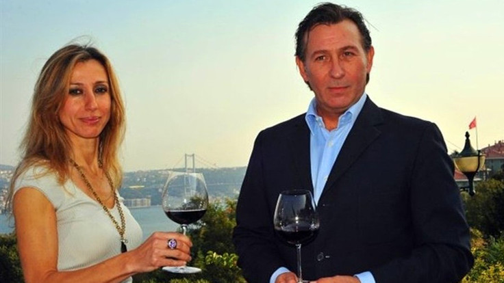 Dünyaca ünlü iş insanının oğlu bıçaklanarak öldürüldü - Resim : 1