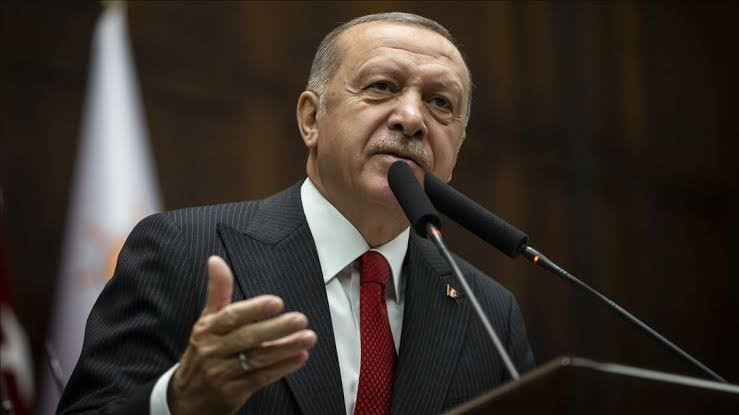 Arınç'tan çok sert U dönüşü! 'Esef'i saygı ve takdirle karşıladı! - Resim : 2